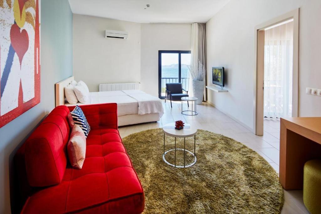 Med-Inn Hotel Gulluk Εξωτερικό φωτογραφία